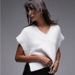 Topshop Fluffy Muscle Sleeve Sweater size 0-2